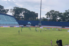 MS GLOW FOR MEN Soccer di Stadion Gajayana Berlangsung Kompetitif, Antusiasme Penonton Tinggi
