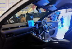 Detail Toyota Yaris Cross G Hybrid, Kabin Hitam dan Layar 10 Inci