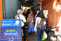 Warung Bang Leo Malang Bertahan Puluhan Tahun, Ayam Goreng dan Sambal Jadi Andalan