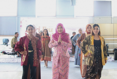 Eloknya Fashion Show 'Hari Ibu' Pesona Bordir di MCC, Jadi Ruang Refleksi Peran Ibu  