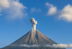 Semeru Erupsi Dua Kali Pagi Tadi, Kolom Semburan Abu Setinggi 1.000 Meter  