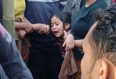 Diduga Curi Ayam, Pria Tewas Dikeroyok Massa; Tangis Anak Pecah Sambut Jenazah Ayah