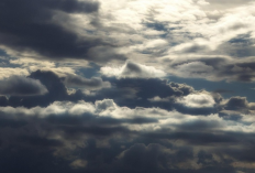 Cuaca Malang Raya 2 Januari Didominasi Hujan Ringan hingga Sedang