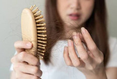 Rambut Rontok Tak Kunjung Berhenti? Kenali Penyebab dan Cara Merawatnya